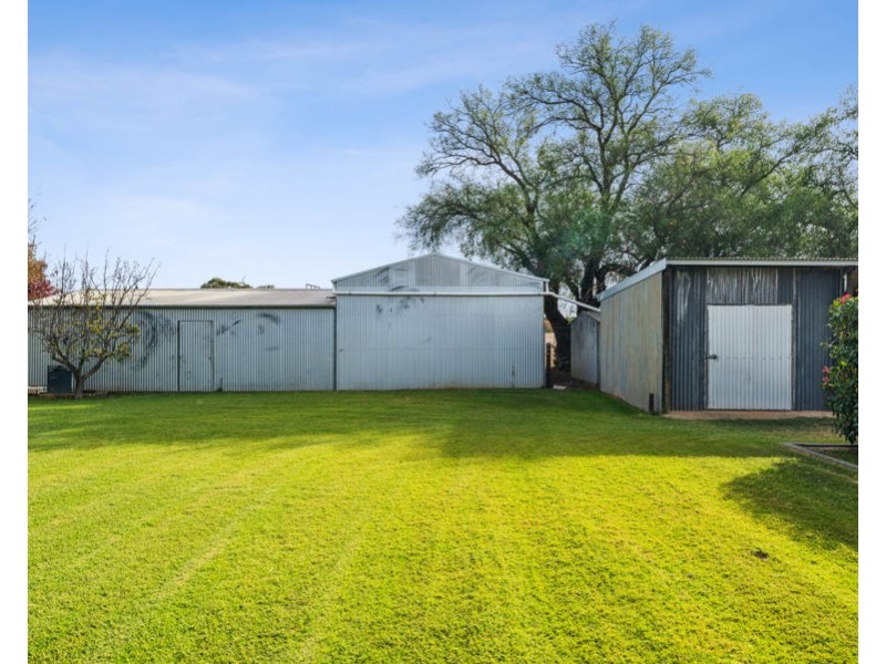 18 DUNNS ROAD, Eunanoreenya NSW 2650