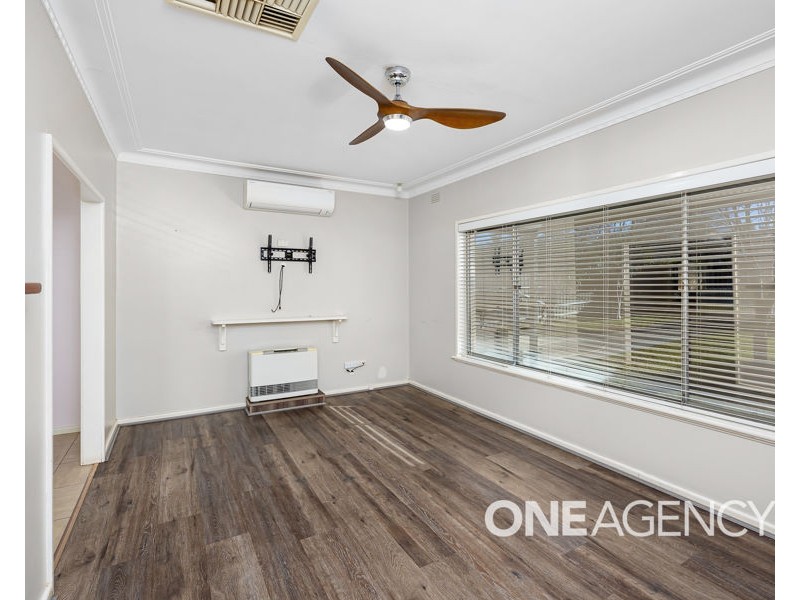 6 STANLEY STREET, Kooringal NSW 2650