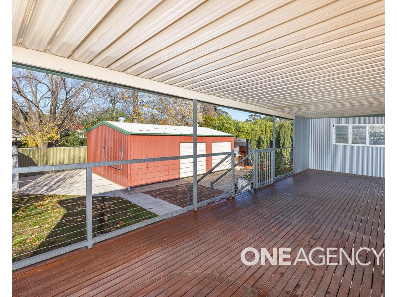 6 STANLEY STREET, Kooringal NSW 2650