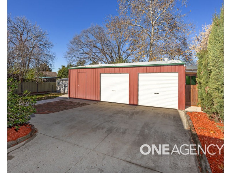 6 STANLEY STREET, Kooringal NSW 2650