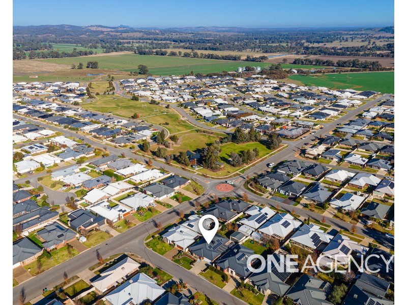 3 ST PAULS PLACE, Gobbagombalin NSW 2650