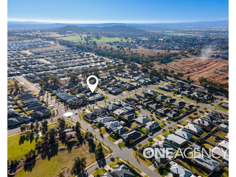 3 ST PAULS PLACE, Gobbagombalin NSW 2650