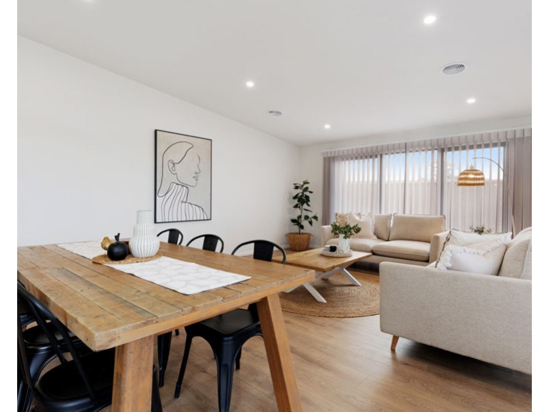 31 PRESTON CRESCENT, Lloyd NSW 2650