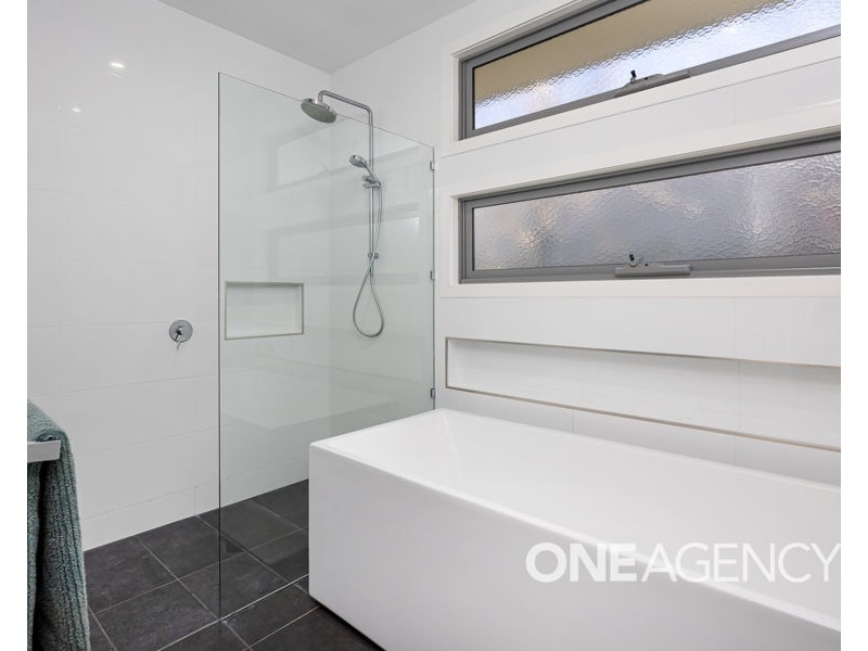 9 SPENCER PLACE, Tatton NSW 2650