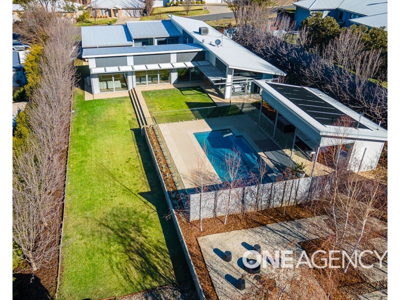 9 SPENCER PLACE, Tatton NSW 2650