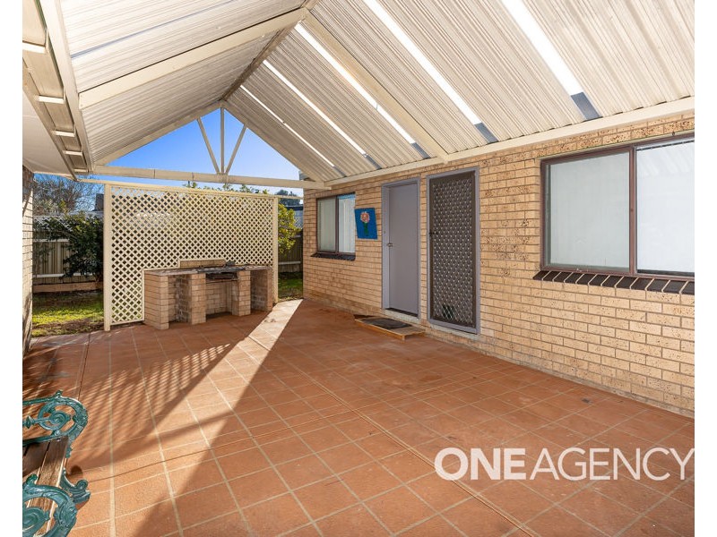 21 FRASER STREET, Mount Austin NSW 2650