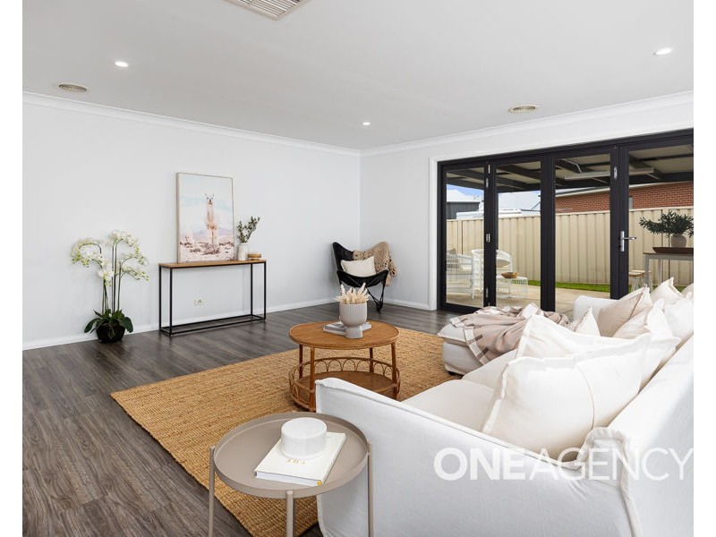 70 BARMEDMAN AVENUE, Gobbagombalin NSW 2650