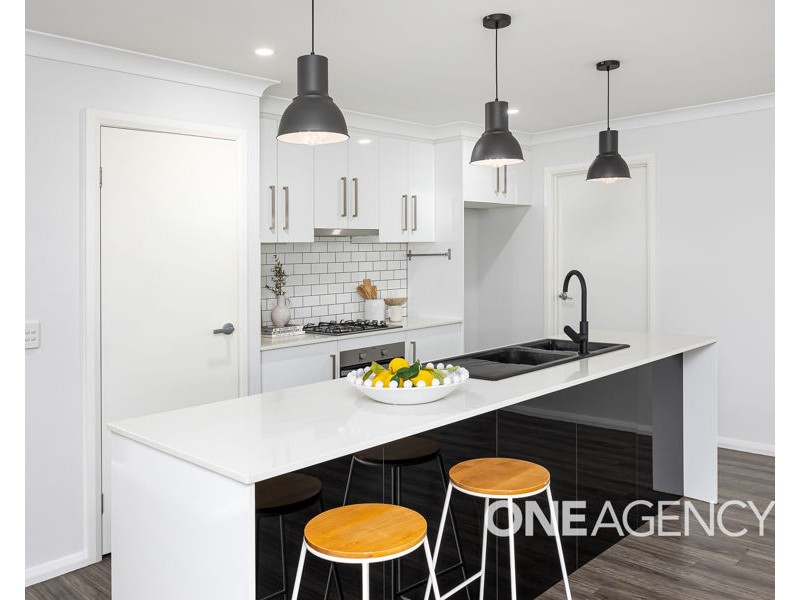 70 BARMEDMAN AVENUE, Gobbagombalin NSW 2650