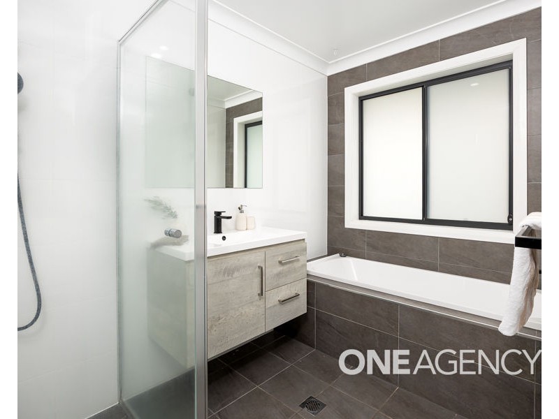 70 BARMEDMAN AVENUE, Gobbagombalin NSW 2650