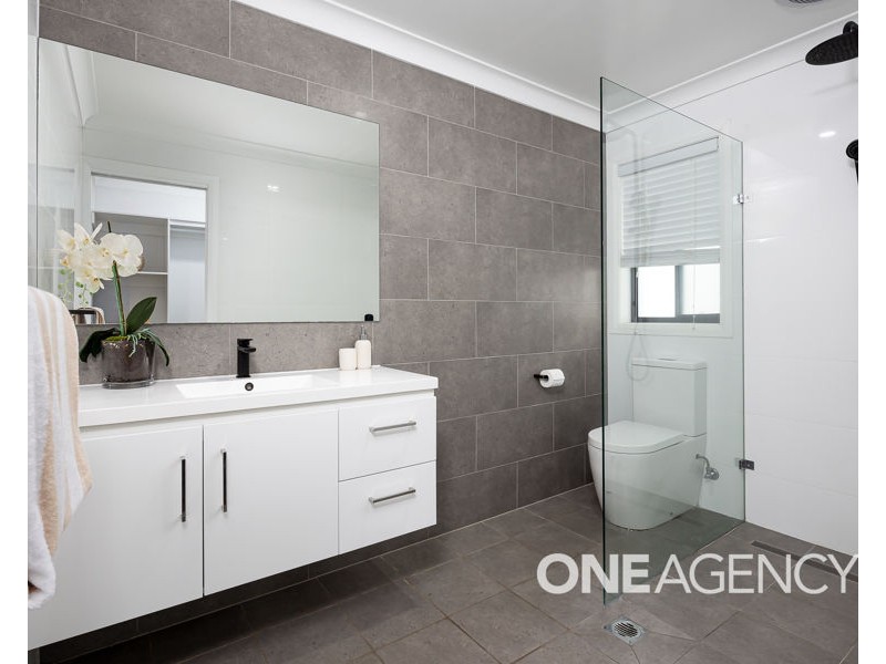 70 BARMEDMAN AVENUE, Gobbagombalin NSW 2650