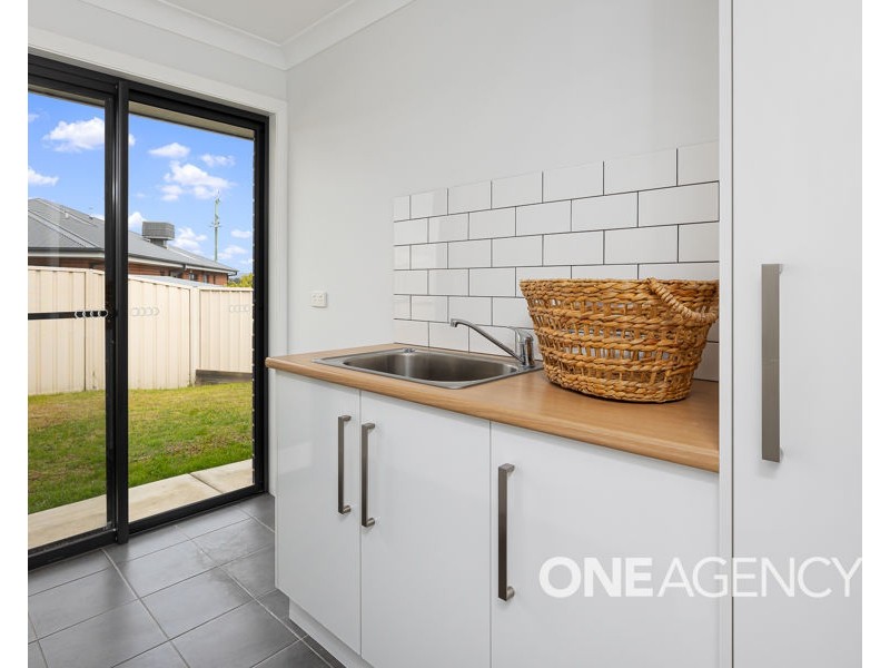 70 BARMEDMAN AVENUE, Gobbagombalin NSW 2650