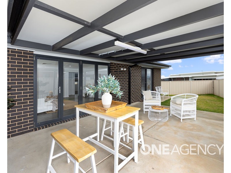 70 BARMEDMAN AVENUE, Gobbagombalin NSW 2650