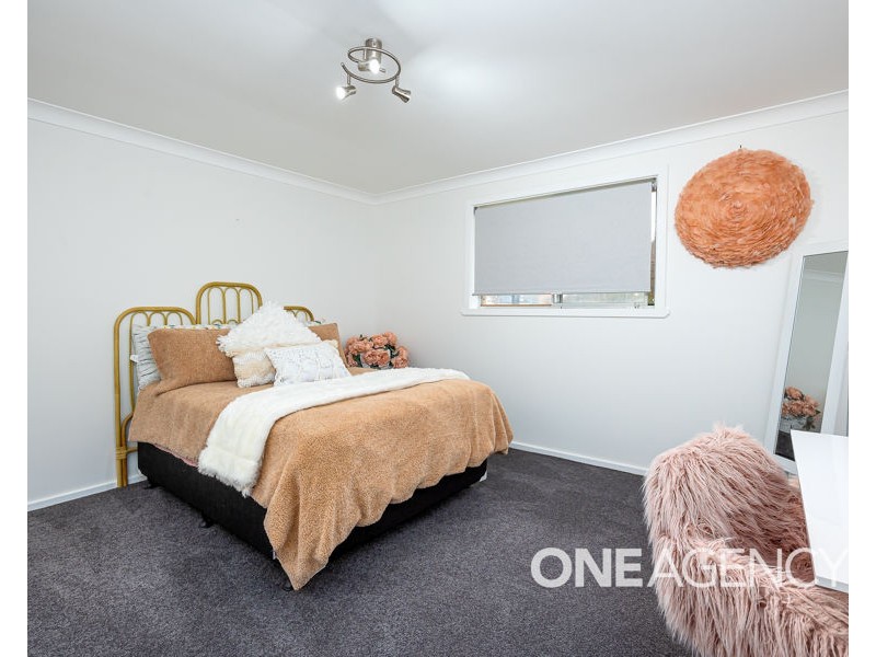 4/22 INGLIS STREET, Lake Albert NSW 2650