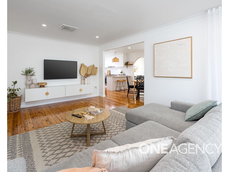 31 GENEVA CRESCENT, Lake Albert NSW 2650