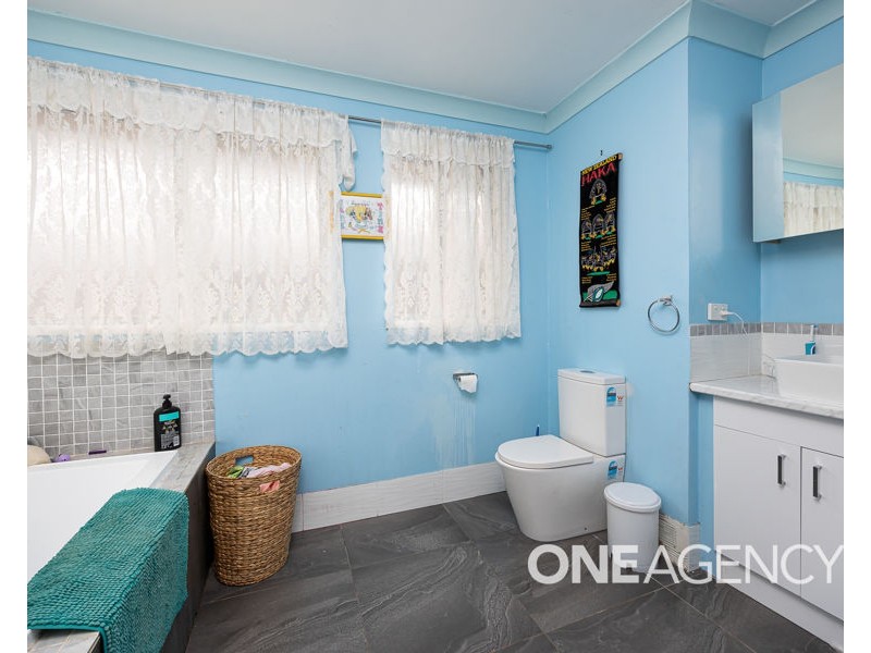 1 MALAYA DRIVE, Tolland NSW 2650