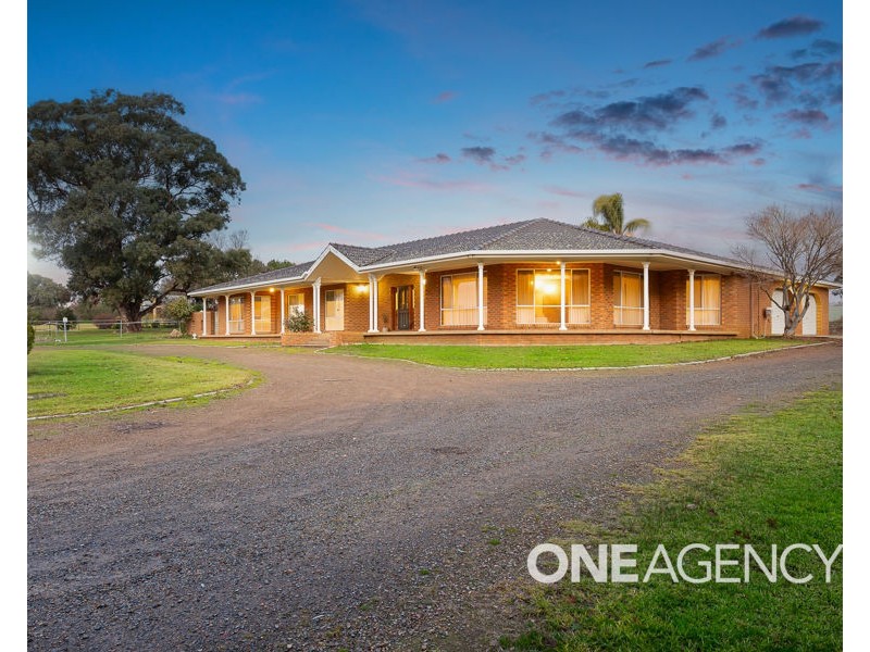 62 GREGADOO ROAD, Lake Albert NSW 2650