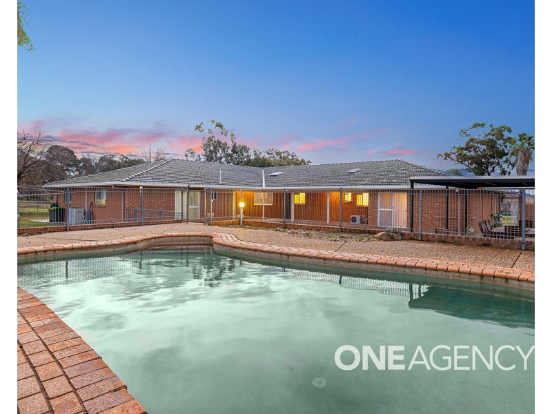 62 GREGADOO ROAD, Lake Albert NSW 2650