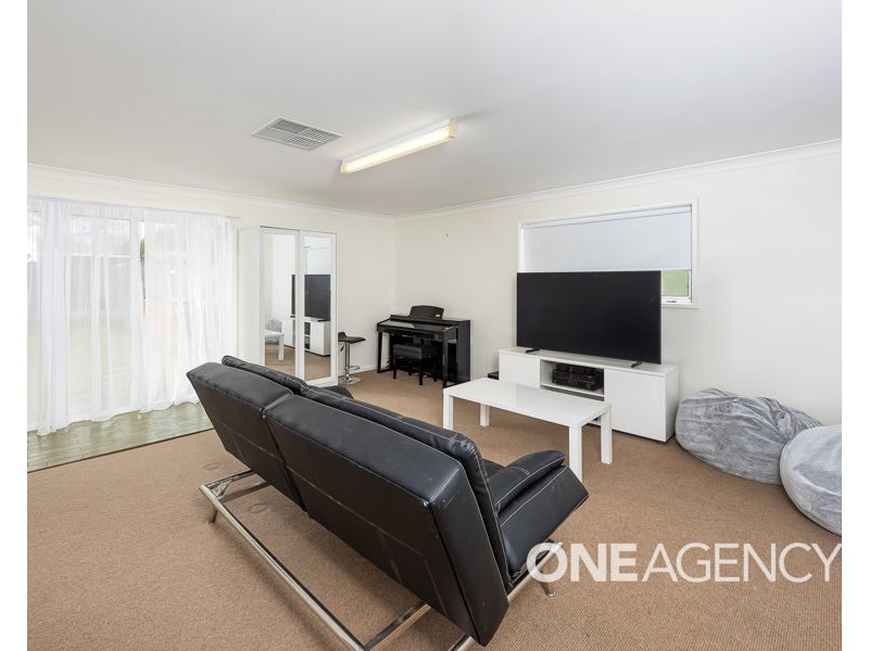 62 GREGADOO ROAD, Lake Albert NSW 2650