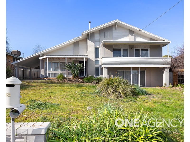 18 WHITE AVENUE, Kooringal NSW 2650