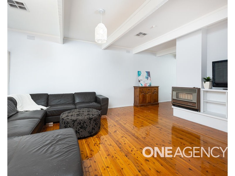 18 WHITE AVENUE, Kooringal NSW 2650