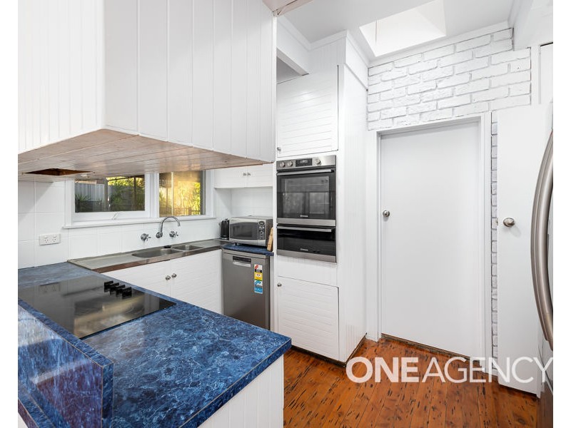 18 WHITE AVENUE, Kooringal NSW 2650