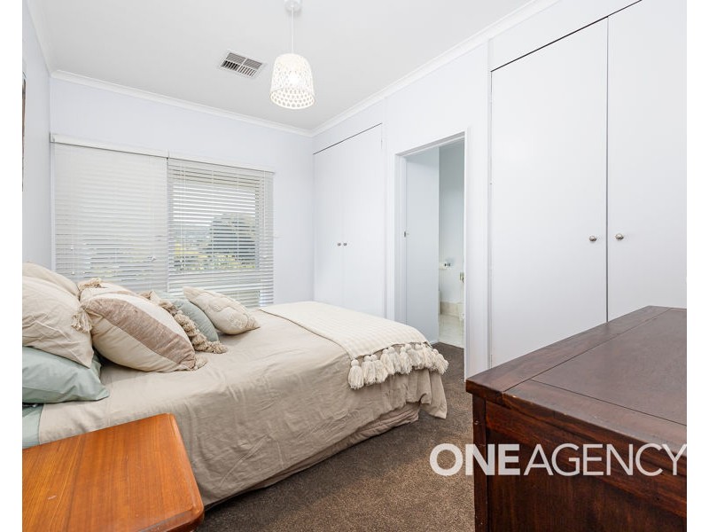 18 WHITE AVENUE, Kooringal NSW 2650