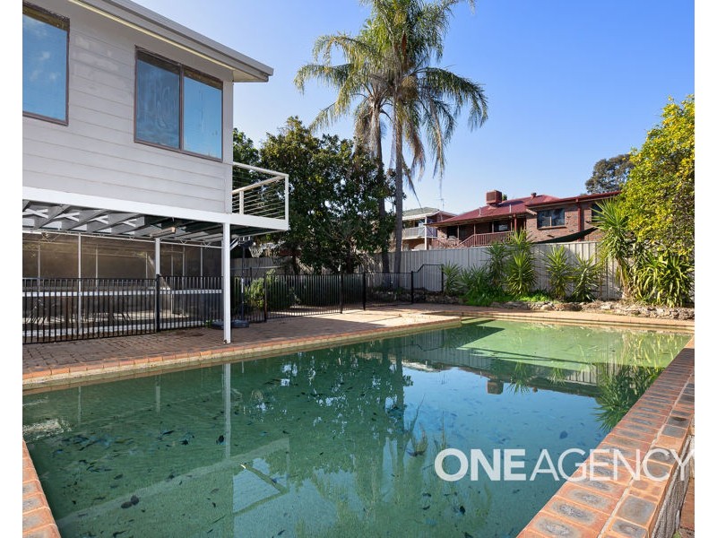 18 WHITE AVENUE, Kooringal NSW 2650