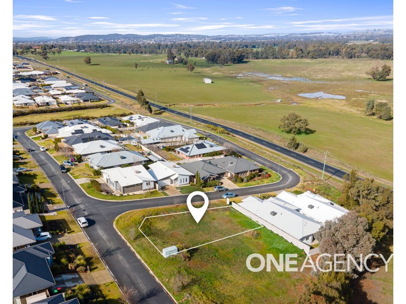 57 ROSS PARKWAY, Gobbagombalin NSW 2650