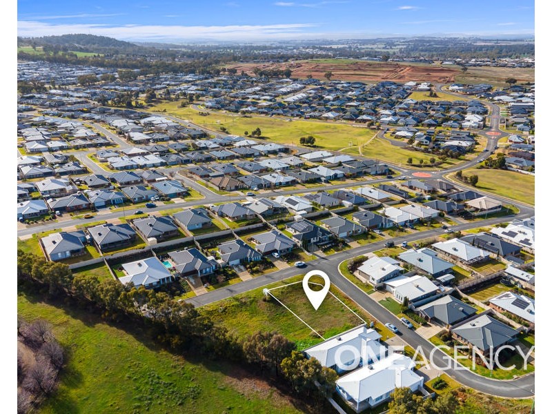 57 ROSS PARKWAY, Gobbagombalin NSW 2650