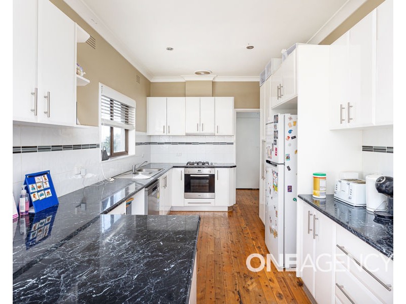 1 COOGAN STREET, Mount Austin NSW 2650