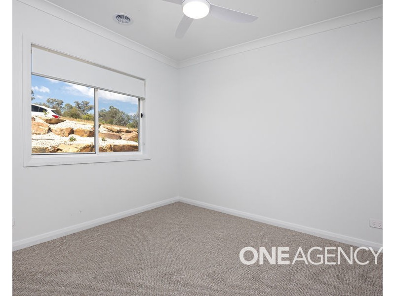 22 BENNELONG CRESCENT, Lloyd NSW 2650