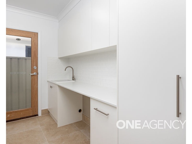 22 BENNELONG CRESCENT, Lloyd NSW 2650