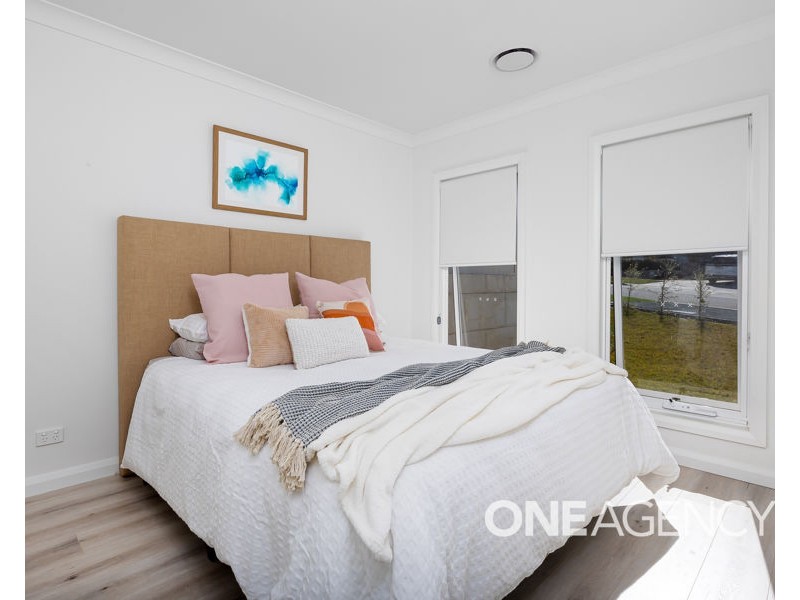 18 AH-KET AVENUE, Lloyd NSW 2650