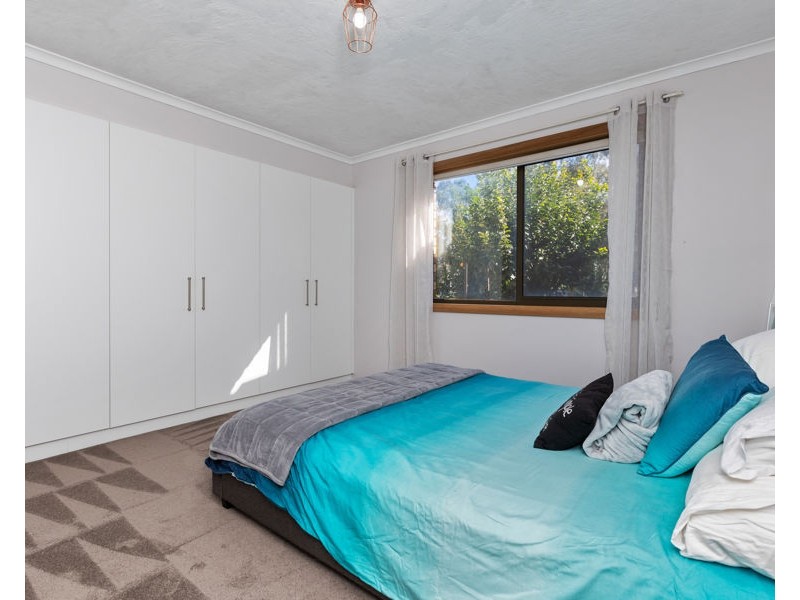 6 MICHAEL AVENUE, San Isidore NSW 2650