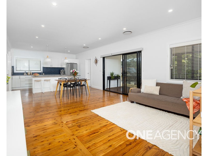 15 BANKS AVENUE, Kooringal NSW 2650