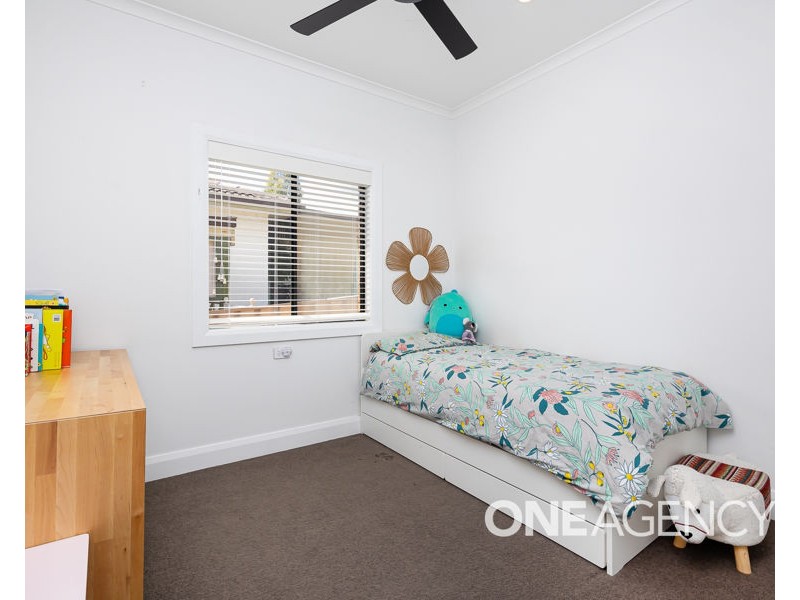 15 BANKS AVENUE, Kooringal NSW 2650