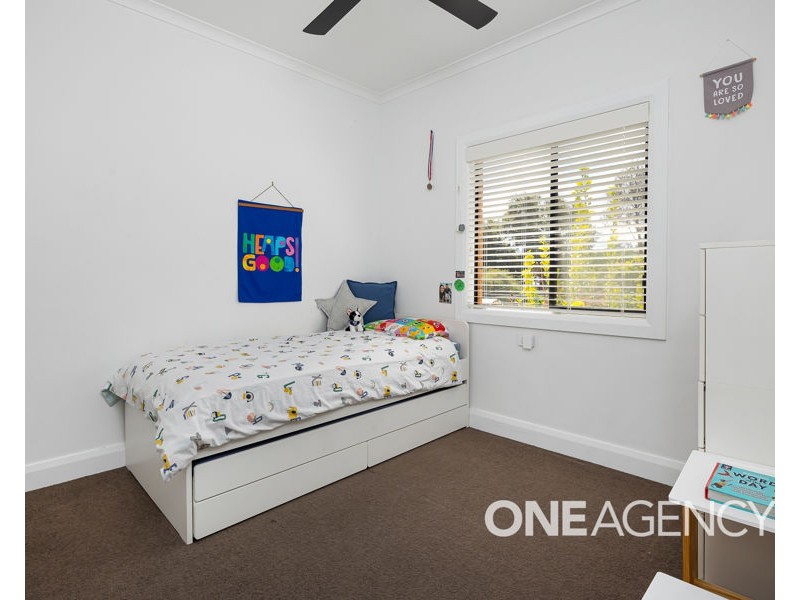 15 BANKS AVENUE, Kooringal NSW 2650