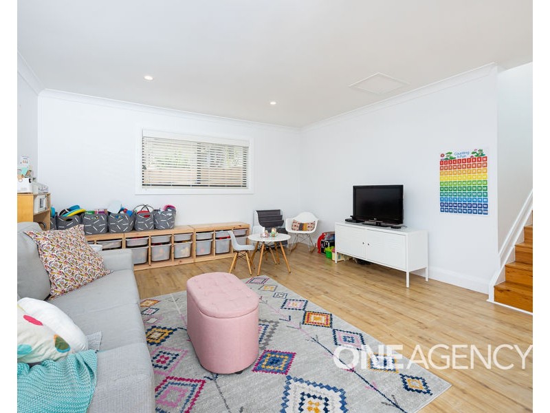 15 BANKS AVENUE, Kooringal NSW 2650