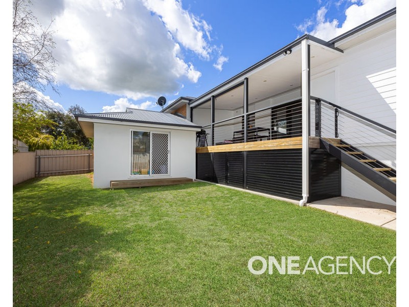 15 BANKS AVENUE, Kooringal NSW 2650