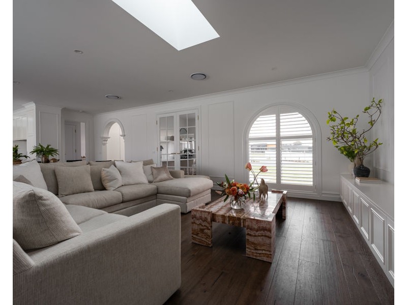 34 SIRIUS WAY, Gumly Gumly NSW 2652