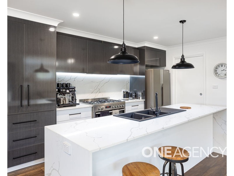 32 DARCY DRIVE, Boorooma NSW 2650