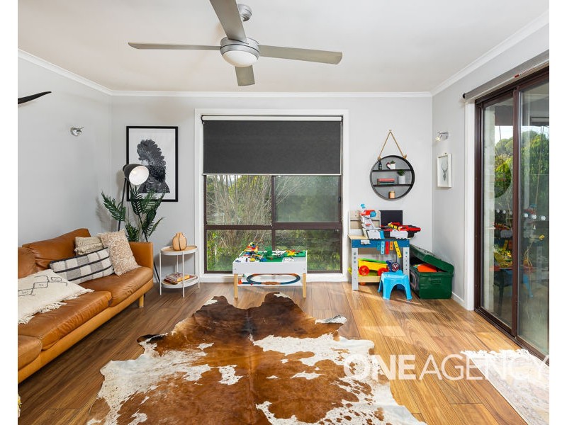 2 JAMIE PLACE, Tolland NSW 2650