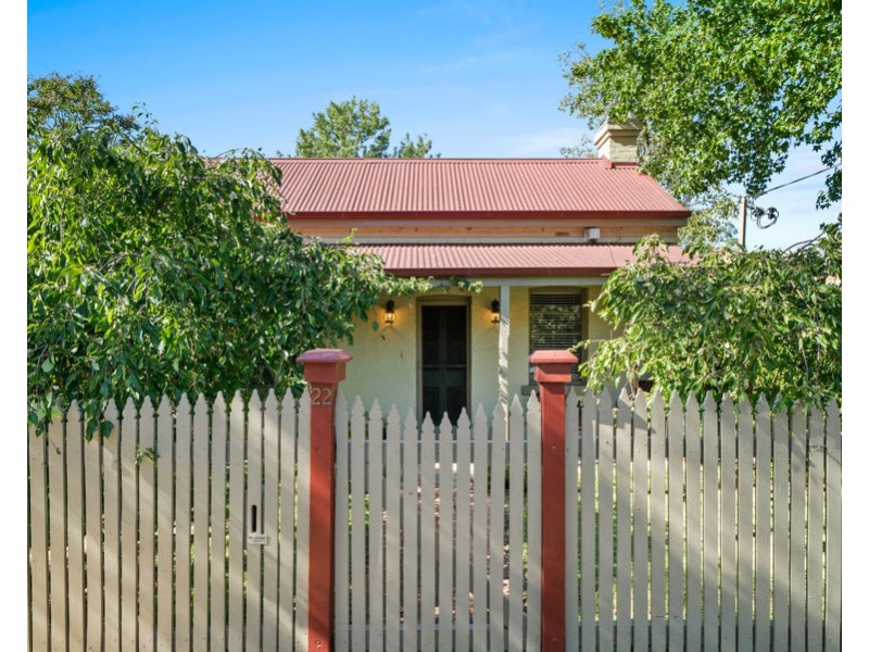 22 FREER STREET, Wagga Wagga NSW 2650