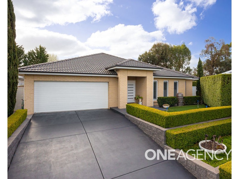 27 BARRINGTON STREET, Tatton NSW 2650
