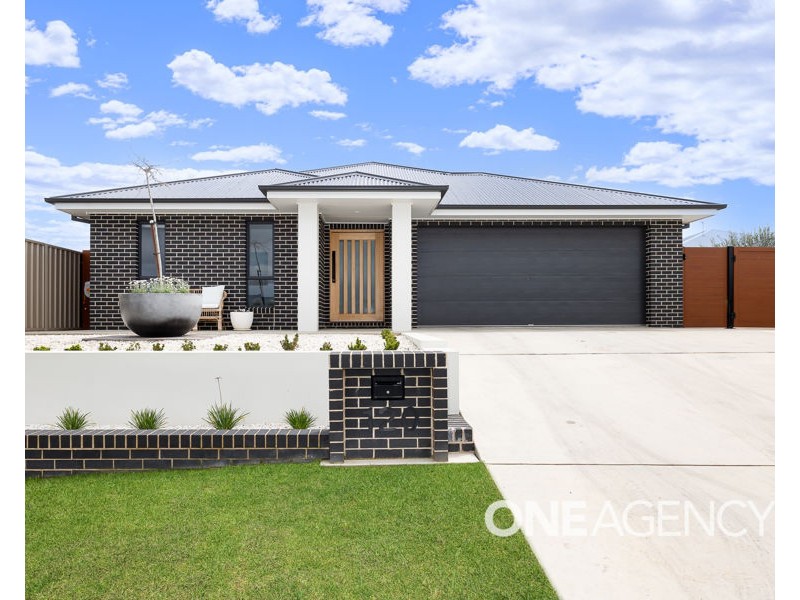 120 COPPABELLA DRIVE, Gobbagombalin NSW 2650