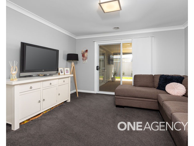 26 YENDA AVENUE, Gobbagombalin NSW 2650