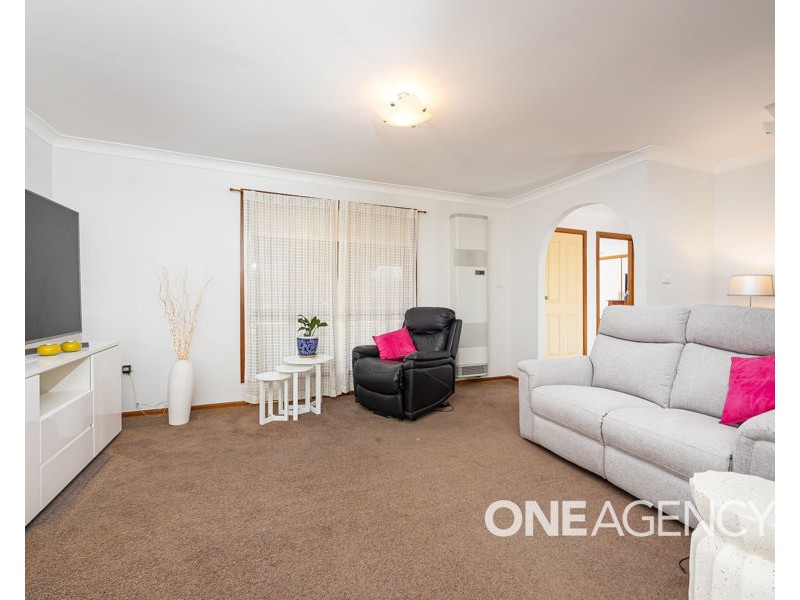 9 MAIN STREET, Lake Albert NSW 2650