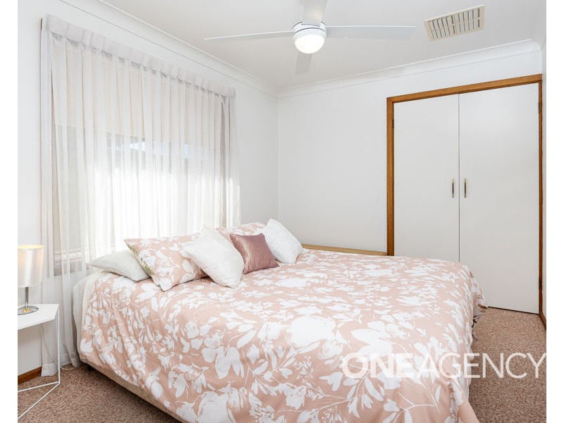 9 MAIN STREET, Lake Albert NSW 2650