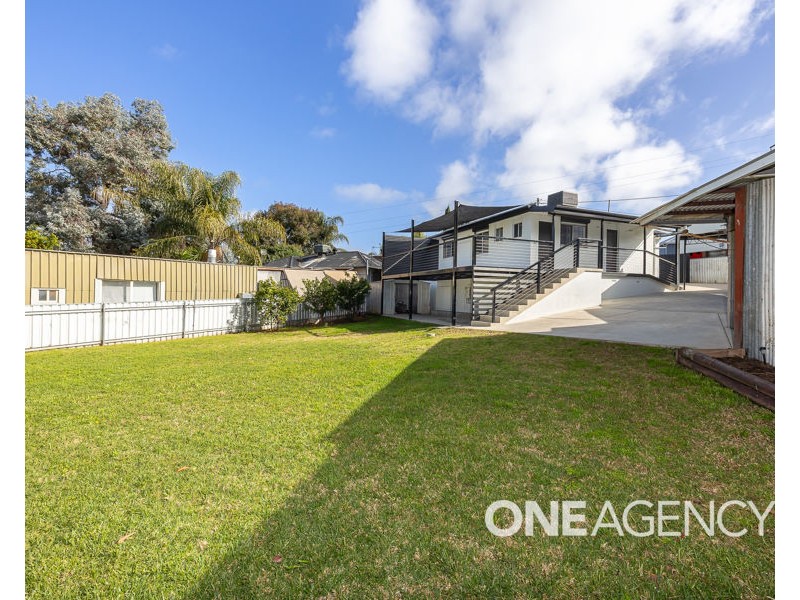 151 MACLEAY STREET, Mount Austin NSW 2650
