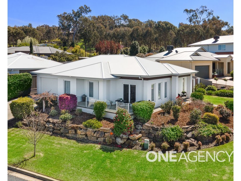 1/51 BRINDABELLA DRIVE, Tatton NSW 2650